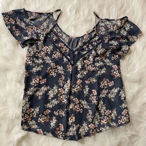 Cold shoulder blouse. Size small.